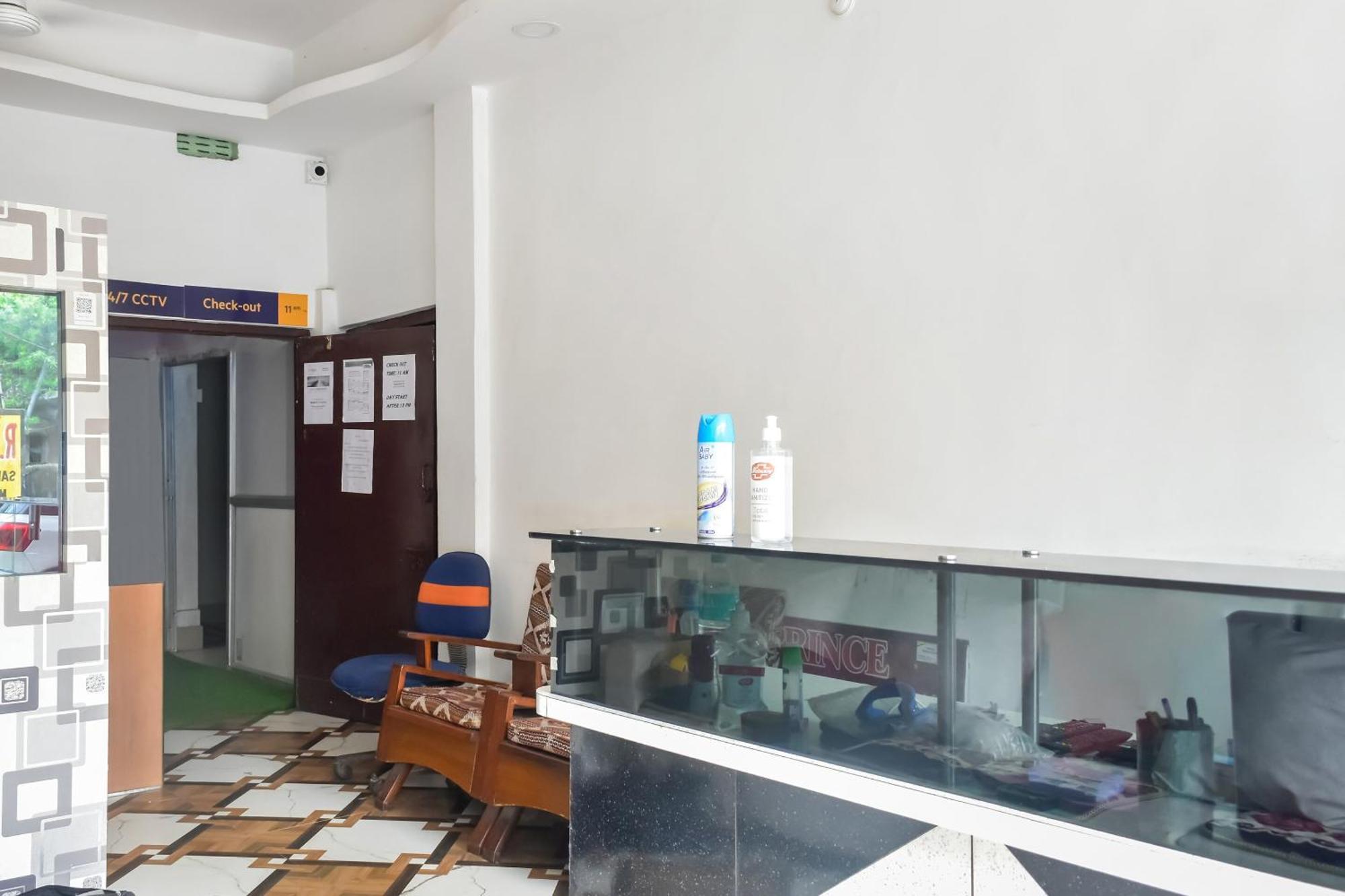 Super Hotel O Pradhan Nagar Силигури Екстериор снимка